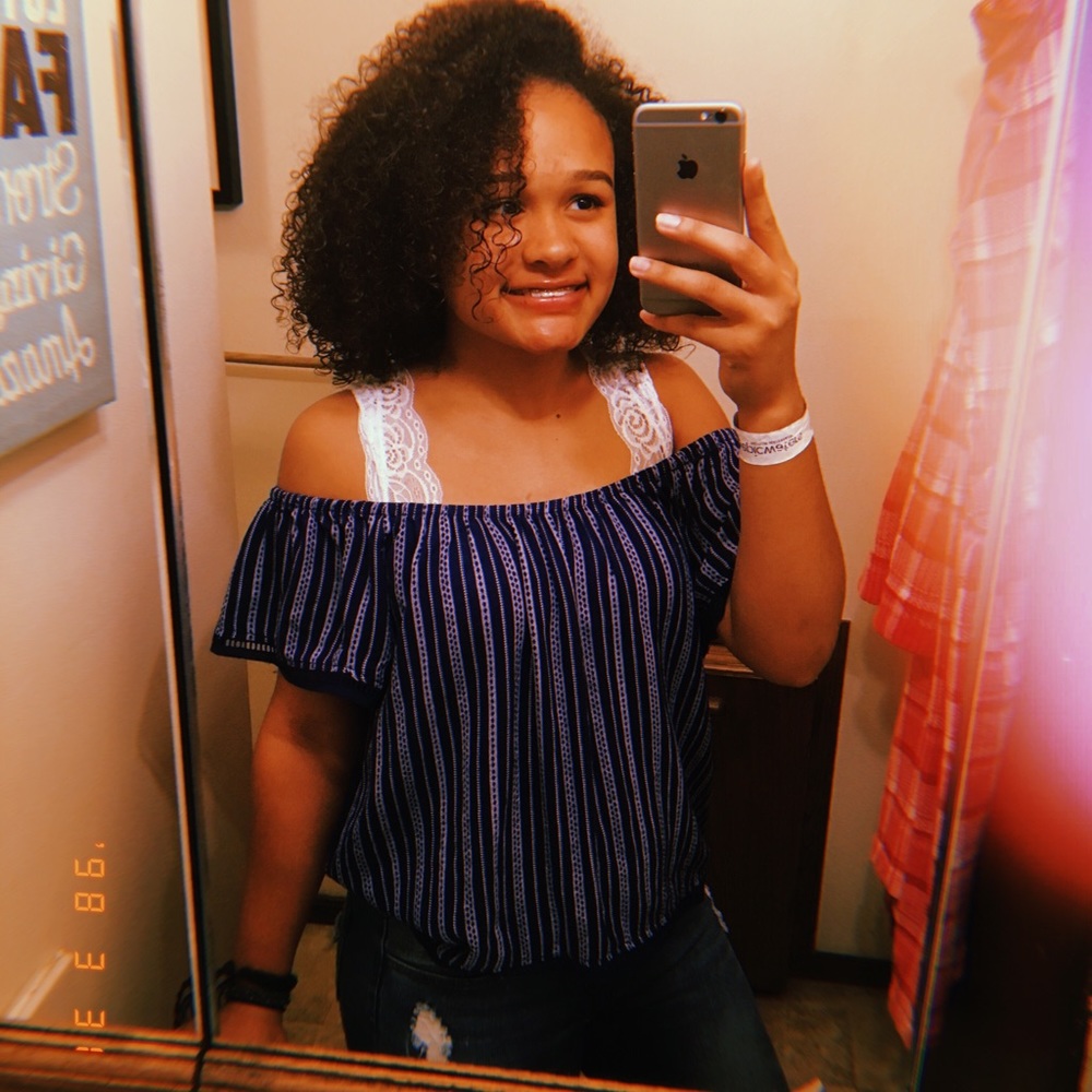 Meet your Posher, Triana